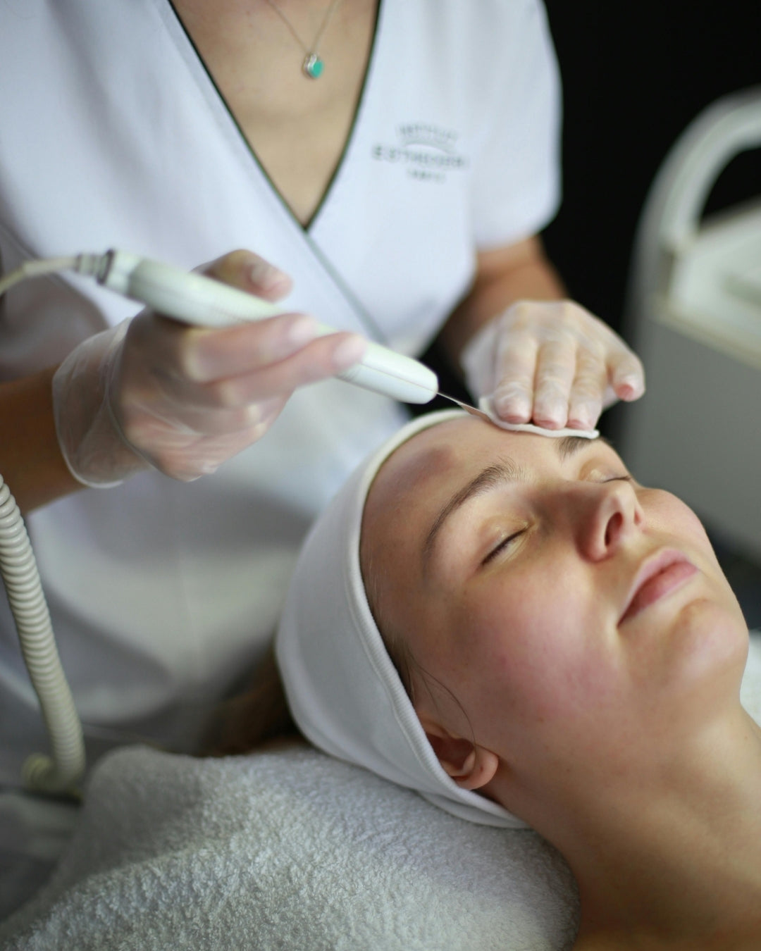 The 3 Questions You Should Ask Before Any Aesthetic Treatment